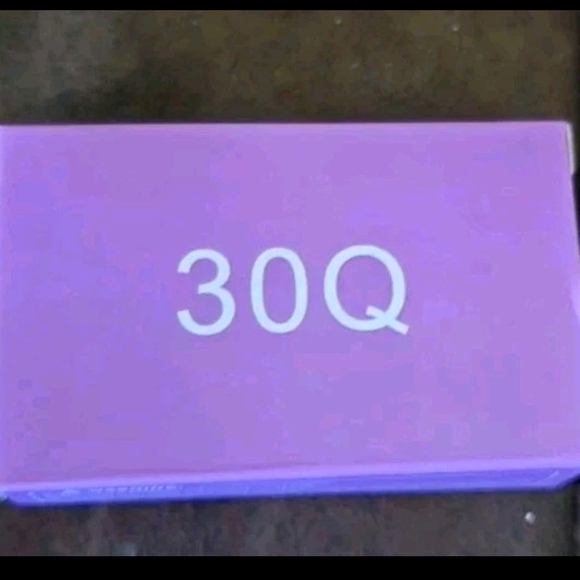 10 pack of 18650 rechargeable lithium ion batteries. 3000 Mah. - Picture 2 of 2